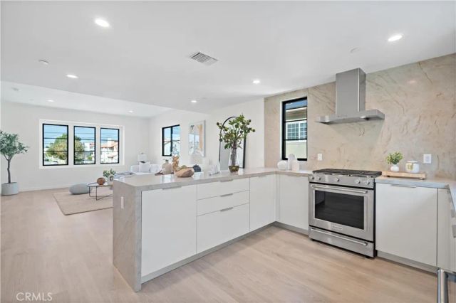 200 S 2nd Avenue A, Arcadia, CA 91006