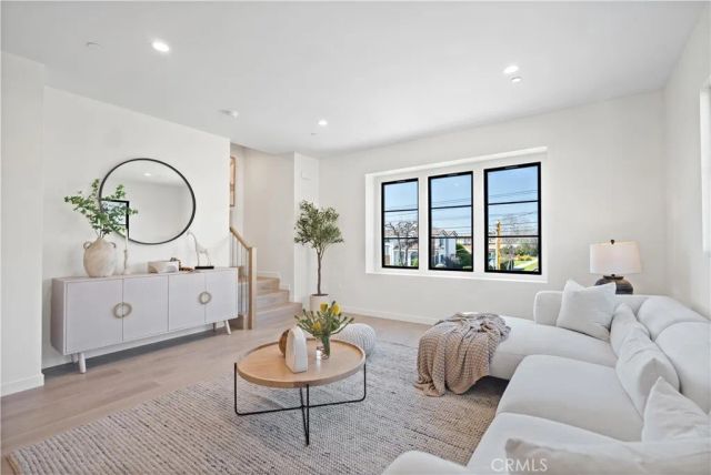 200 S 2nd Avenue A, Arcadia, CA 91006