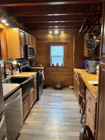 113 Mohican Lane, Allegheny Twp, PA 16373