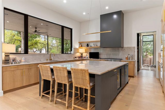 304 Blue Ridge TRL, Austin, TX 78746