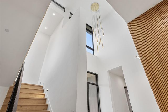 304 Blue Ridge TRL, Austin, TX 78746