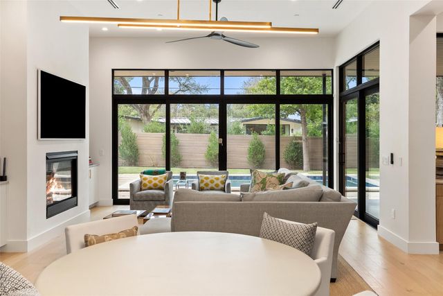 304 Blue Ridge TRL, Austin, TX 78746