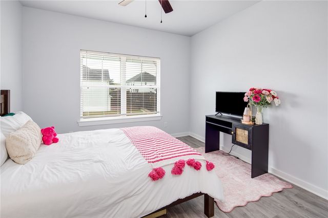 1427 Ailin Drive, College Station, TX 77845