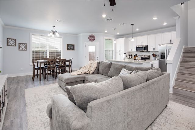 1427 Ailin Drive, College Station, TX 77845