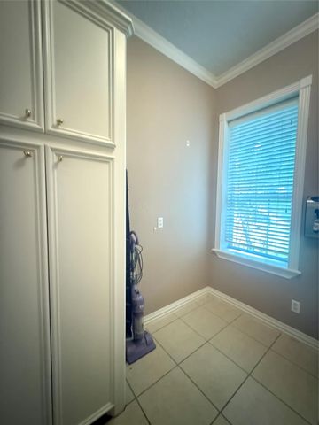 21719 Mueschke Road, Tomball, TX 77377