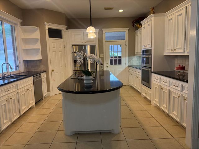 21719 Mueschke Road, Tomball, TX 77377