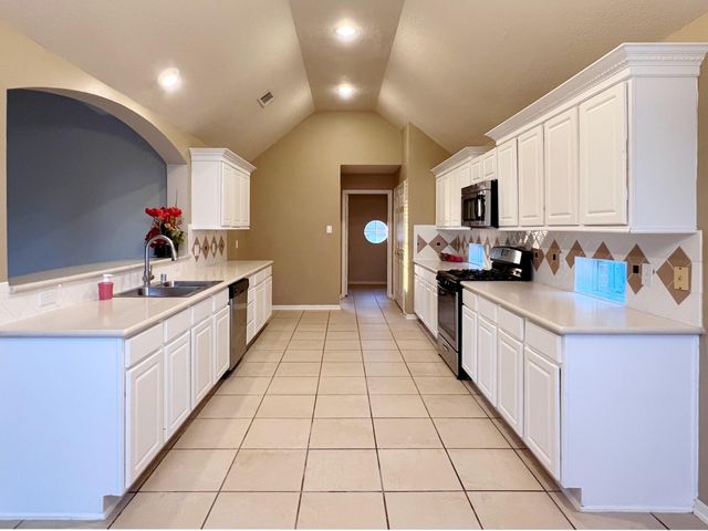 3331 Double Lake Drive, Missouri City, TX 77459