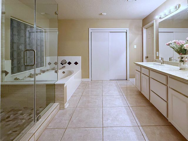 3331 Double Lake Drive, Missouri City, TX 77459