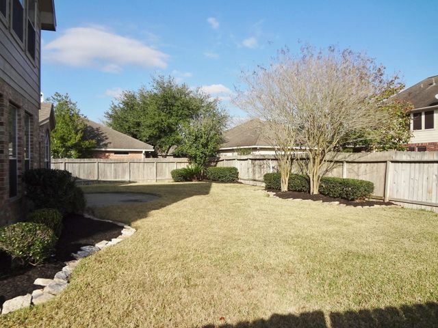 3331 Double Lake Drive, Missouri City, TX 77459