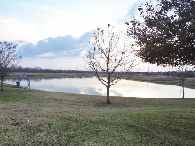 3331 Double Lake Drive, Missouri City, TX 77459