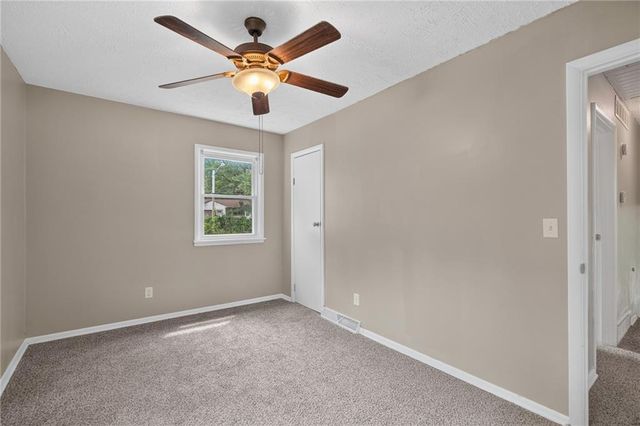 14900 Bellaire Avenue, Grandview, MO 64030