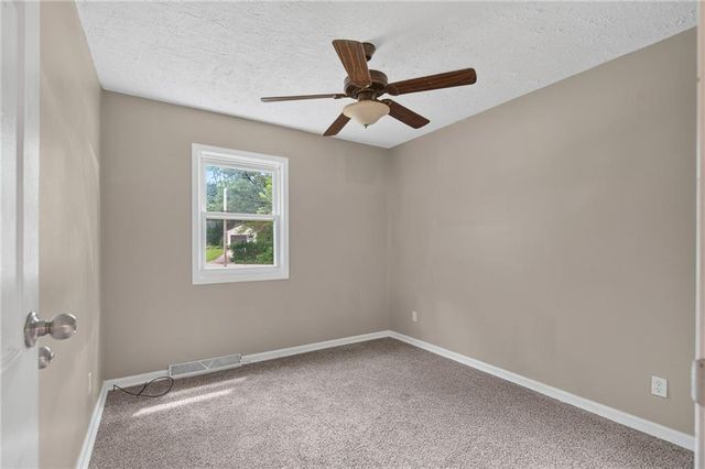 14900 Bellaire Avenue, Grandview, MO 64030