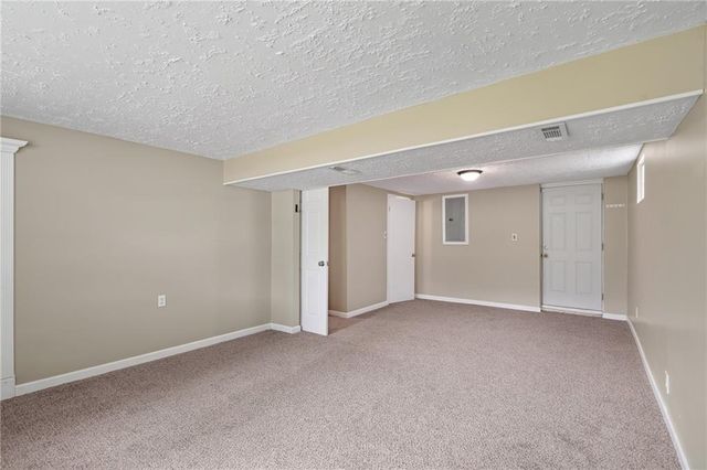 14900 Bellaire Avenue, Grandview, MO 64030
