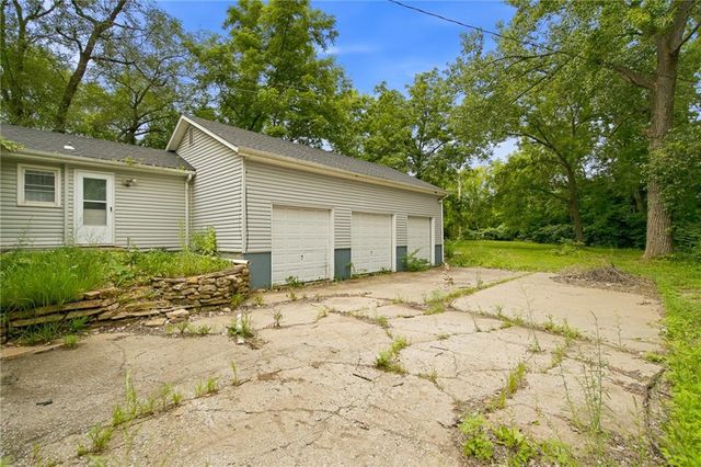 14900 Bellaire Avenue, Grandview, MO 64030