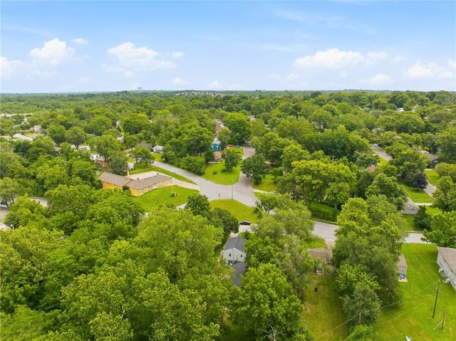 14900 Bellaire Avenue, Grandview, MO 64030