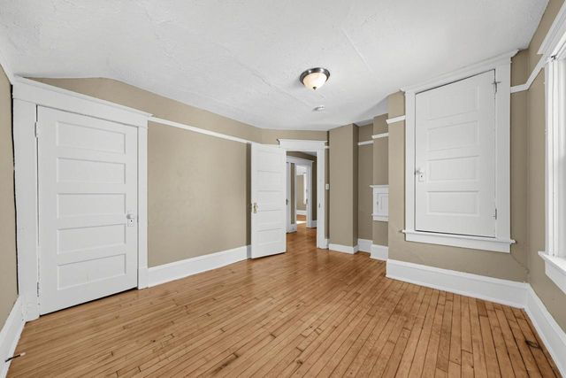 2563 N Hubbard STREET, Milwaukee, WI 53212