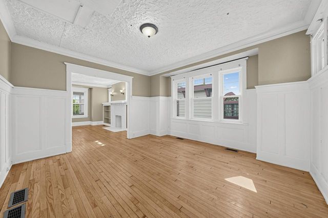 2563 N Hubbard STREET, Milwaukee, WI 53212