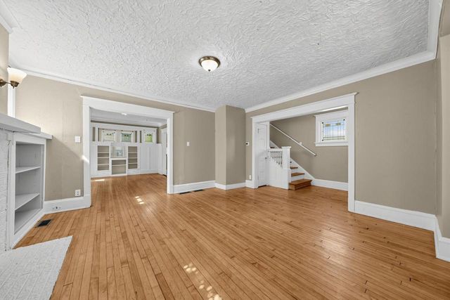 2563 N Hubbard STREET, Milwaukee, WI 53212