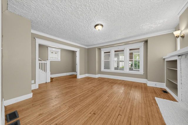 2563 N Hubbard STREET, Milwaukee, WI 53212