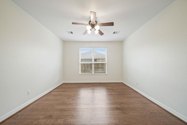 322 Lake Rim Drive, Rosenberg, TX 77469