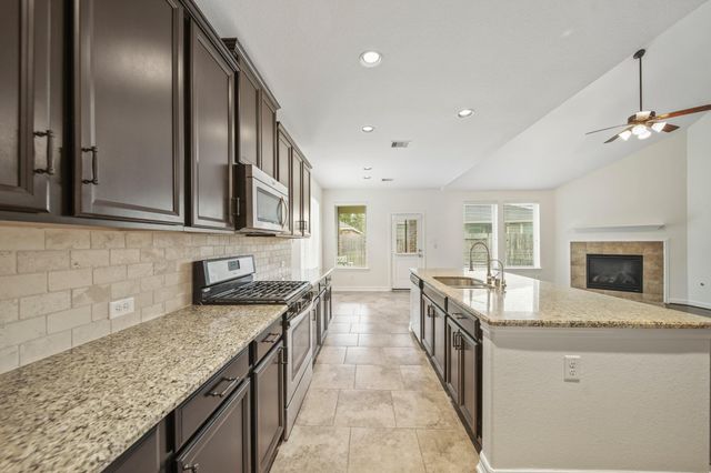 322 Lake Rim Drive, Rosenberg, TX 77469