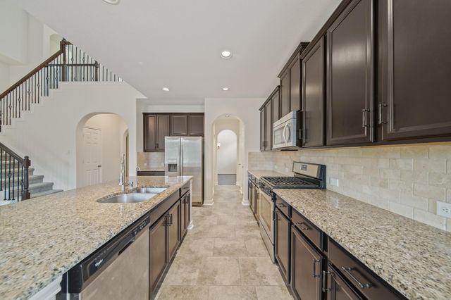 322 Lake Rim Drive, Rosenberg, TX 77469