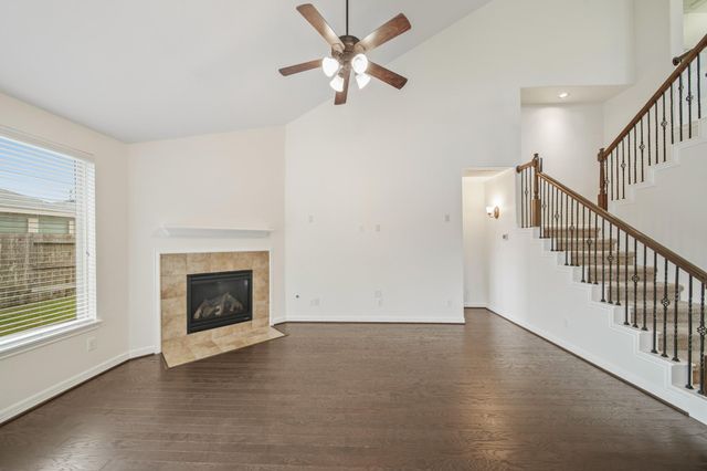 322 Lake Rim Drive, Rosenberg, TX 77469