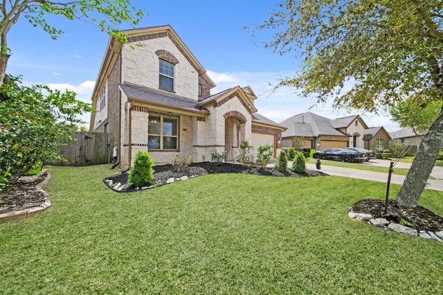 322 Lake Rim Drive, Rosenberg, TX 77469