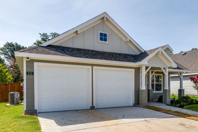 111 Rock Creek Lane, Terrell, TX 75160