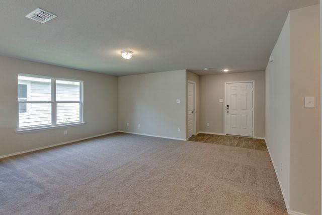 111 Rock Creek Lane, Terrell, TX 75160