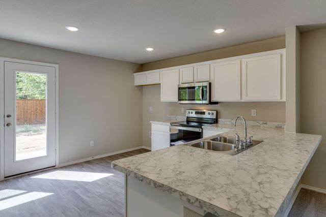 111 Rock Creek Lane, Terrell, TX 75160