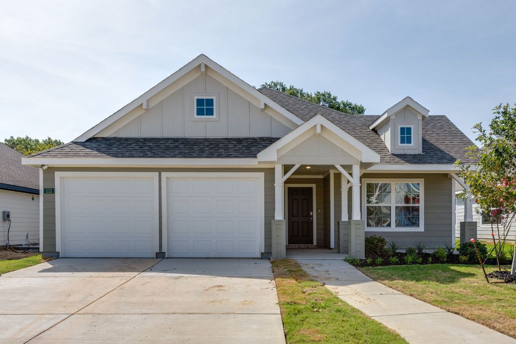 111 Rock Creek Lane, Terrell, TX 75160