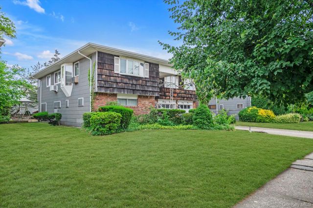 2961 Hewlett Avenue, South Merrick, NY 11566