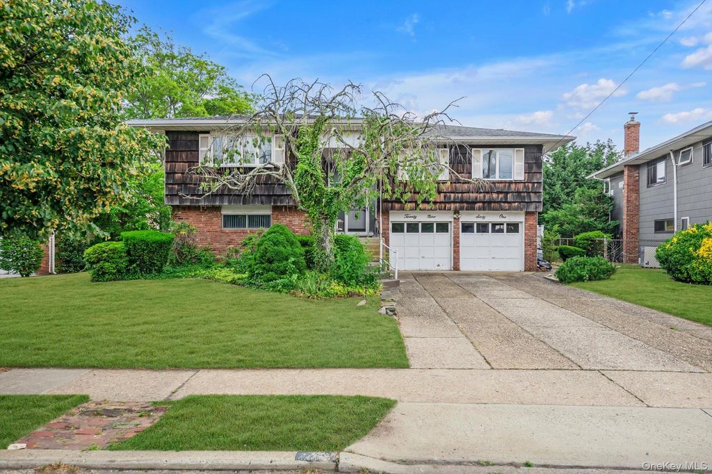 2961 Hewlett Avenue, South Merrick, NY 11566