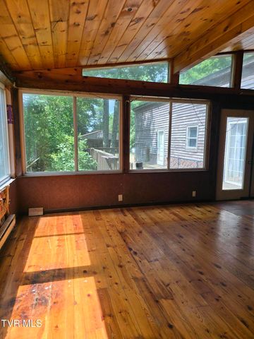 2242 Divide Road, Mountain City, TN 37683