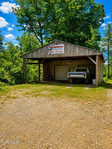 2242 Divide Road, Mountain City, TN 37683