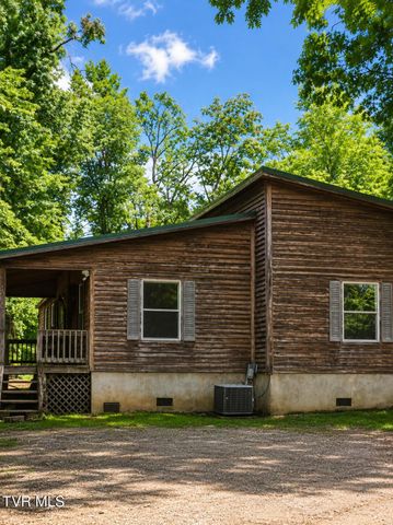2242 Divide Road, Mountain City, TN 37683