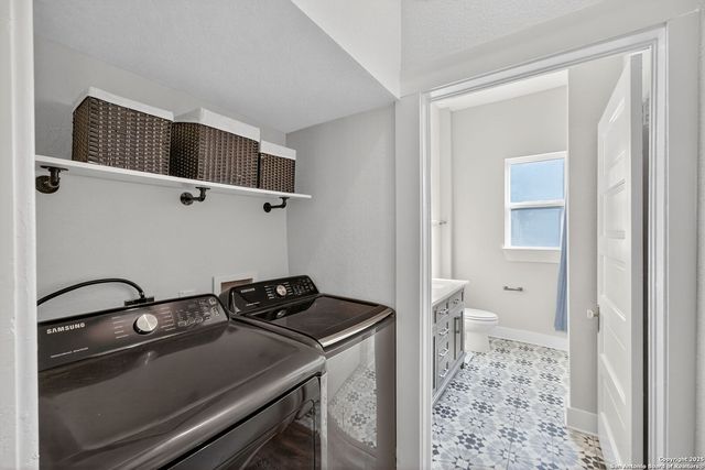 226 Saint John, San Antonio, TX 78202