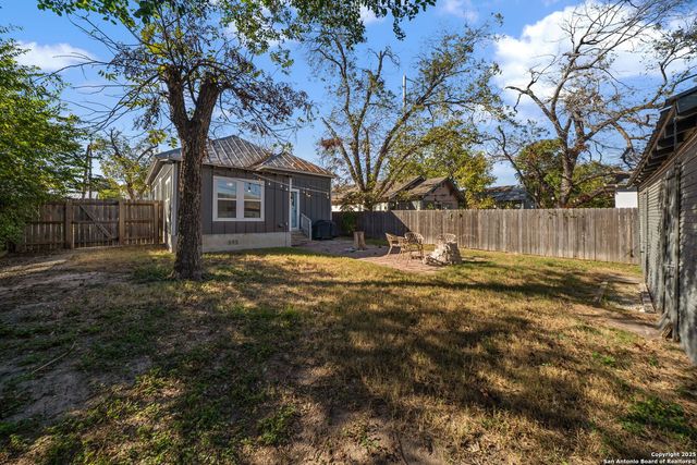 226 Saint John, San Antonio, TX 78202