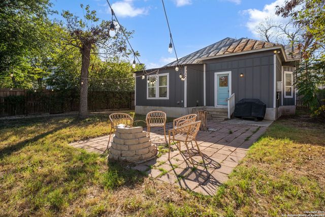 226 Saint John, San Antonio, TX 78202