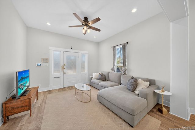 226 Saint John, San Antonio, TX 78202