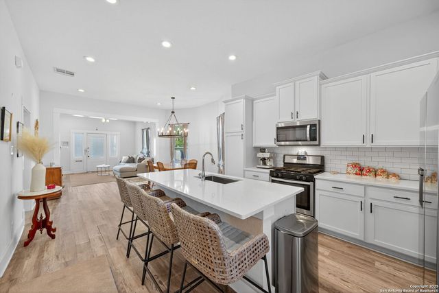 226 Saint John, San Antonio, TX 78202