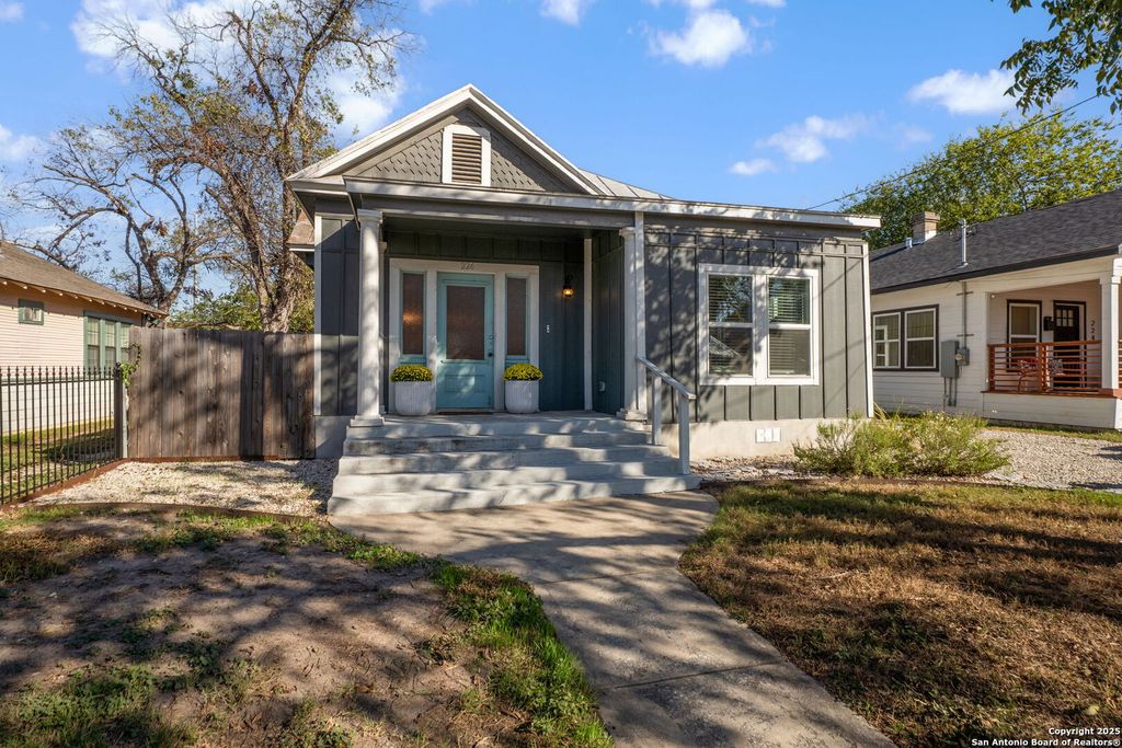 226 Saint John, San Antonio, TX 78202