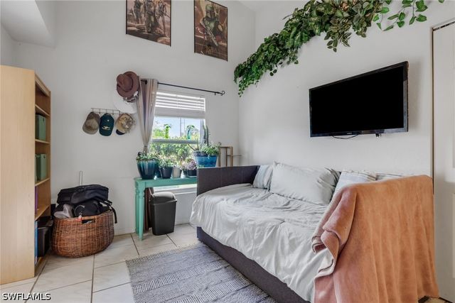 1835 W Crown Pointe BLVD, Naples, FL 34112