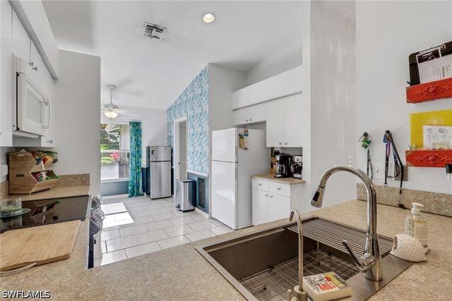 1835 W Crown Pointe BLVD, Naples, FL 34112