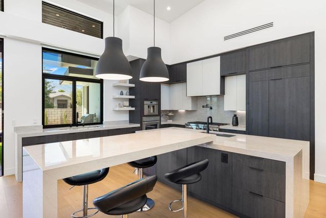 3 Siena Vista Court, Rancho Mirage, CA 92270