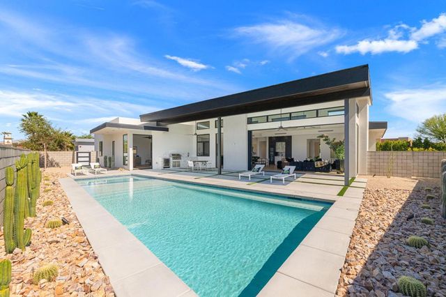 3 Siena Vista Court, Rancho Mirage, CA 92270