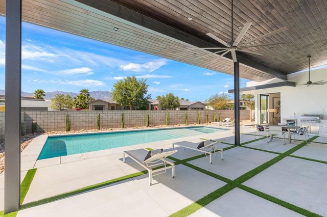 3 Siena Vista Court, Rancho Mirage, CA 92270