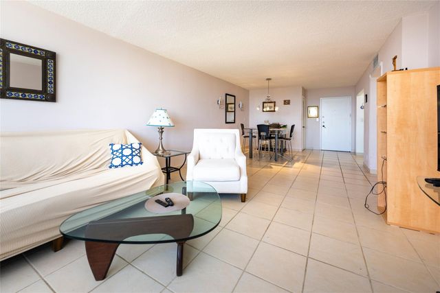 1600 S Ocean Drive 8H, Hollywood, FL 33019