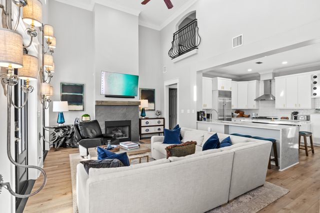 8056 Fountain Lane, Miramar Beach, FL 32550